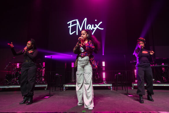 Ella Mai Performing at BUKU 2019